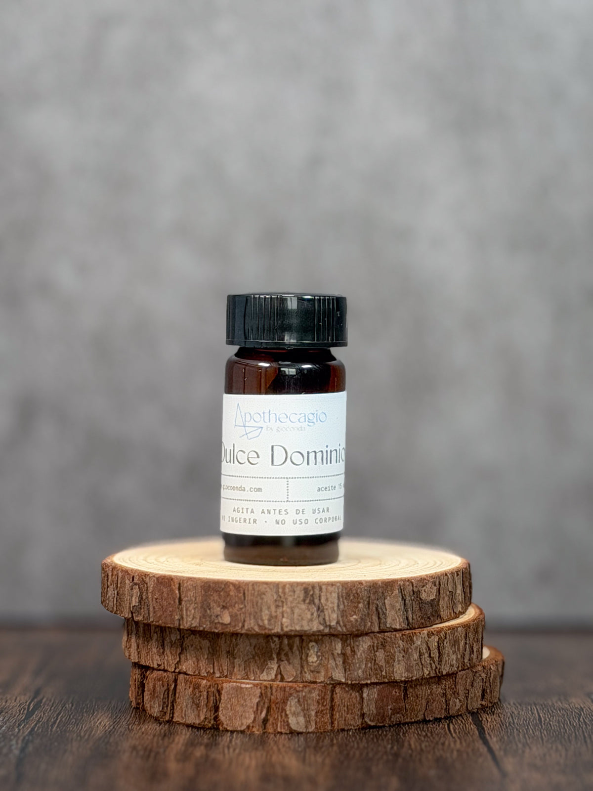 Aceite Dulce Dominio: qué es, para qué sirve y cómo usarlo en tus rituales